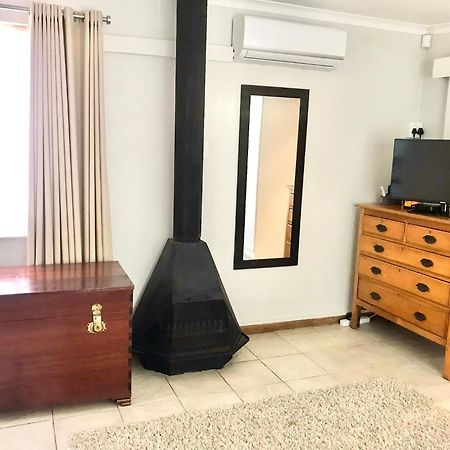 10Vdw Self Catering Apartments Durbanville Bagian luar foto