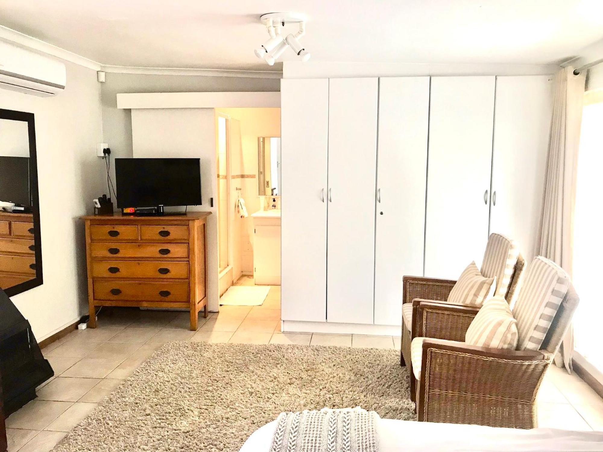 10Vdw Self Catering Apartments Durbanville Bagian luar foto